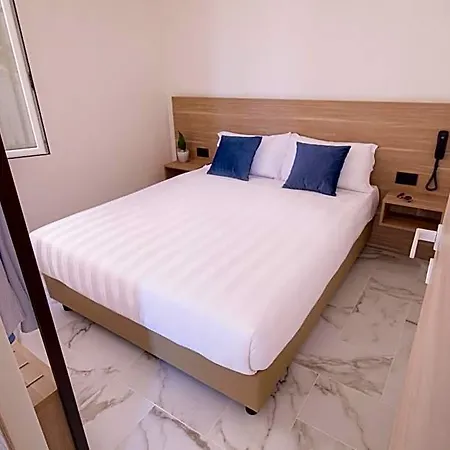 Pietra Bianca * Numana